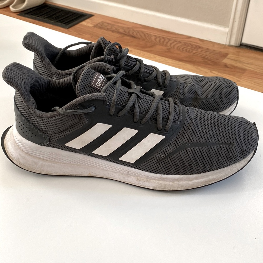 Adidas Shoe - Mens Size 12 - Gray/ White